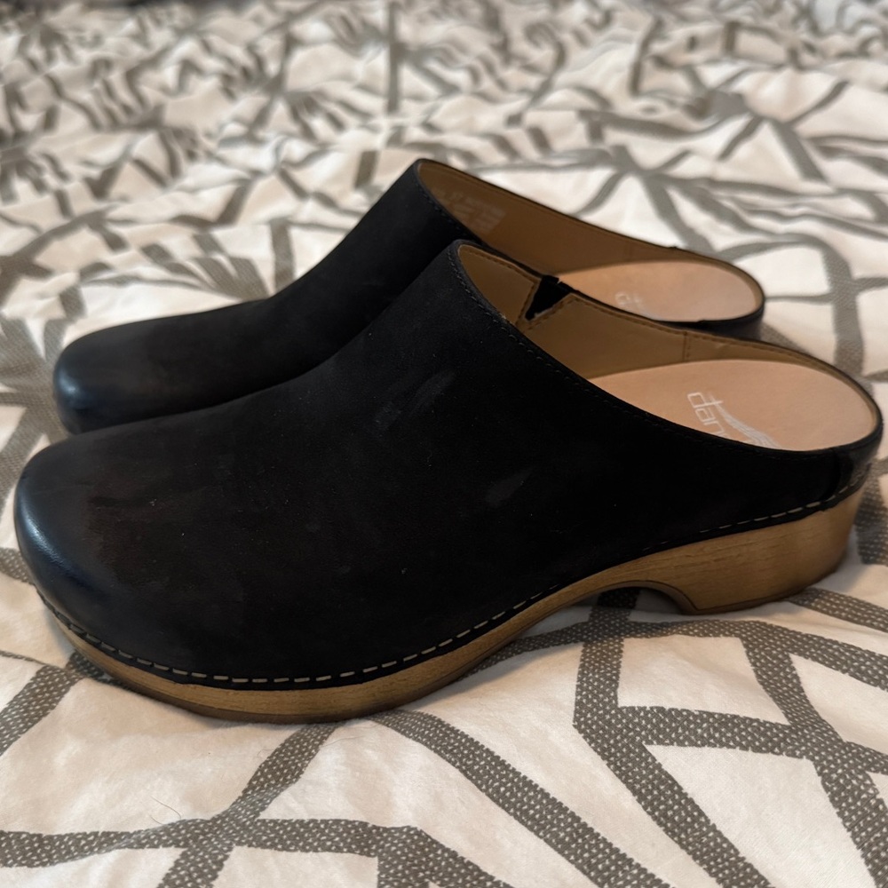 Dansko Women's Brenda Mule Black Suede Size 37